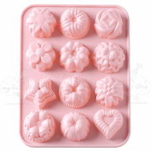 12 flowers silicone soap mold